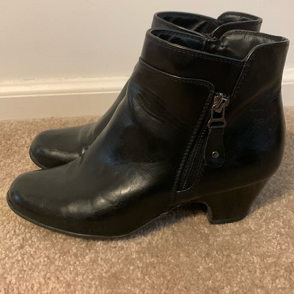 Jones Black Ankle Boots Size 7